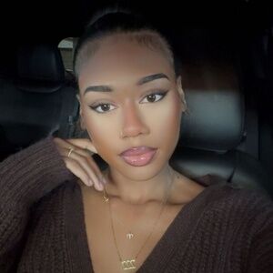 Meet your Posher, Kaiya